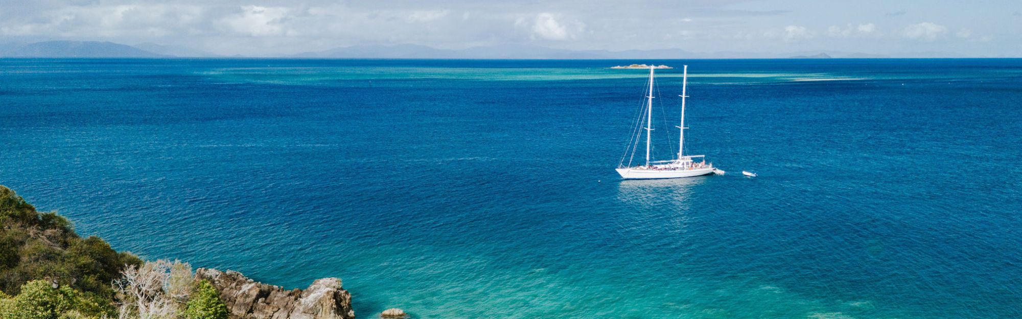 a small boat in a body of water